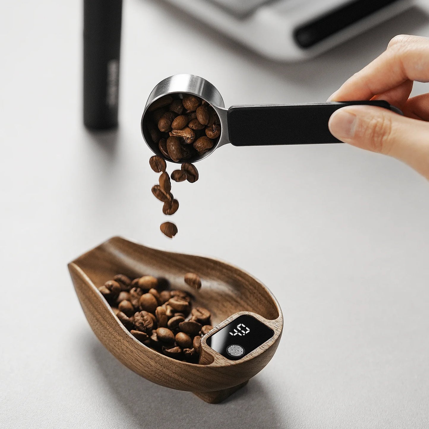 MHW-3BOMBER OVO COFFEE SCALE & RDT SPRAY SET
