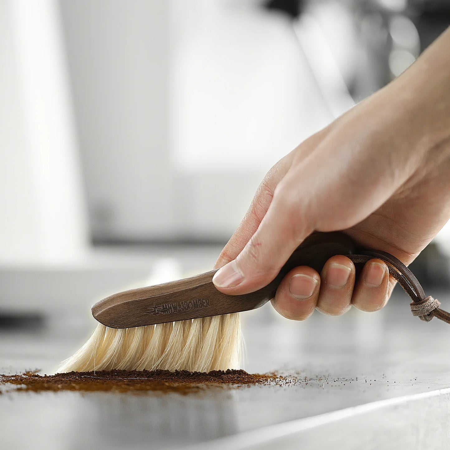 MHW-3BOMBER COFFEE CLEANING VINTAGE HANDLE BRUSH