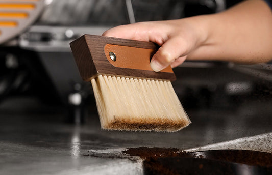 MHW-3BOMBER Line Leather Sheath Brush